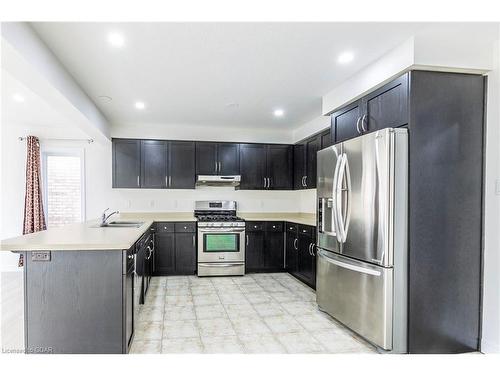 7 Goldenview Drive, Guelph, ON - Indoor Photo Showing Kitchen With Double Sink