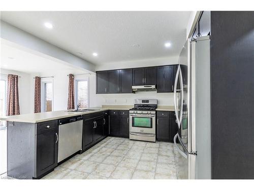 7 Goldenview Drive, Guelph, ON - Indoor Photo Showing Kitchen