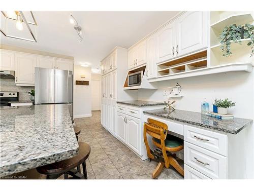 8189 Highway 124, Guelph/Eramosa, ON - Indoor Photo Showing Kitchen