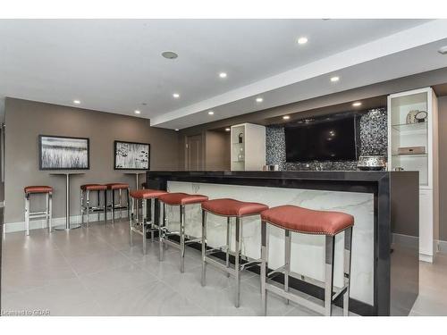 1305-150 Wellington Street E, Guelph, ON - Indoor Photo Showing Dining Room