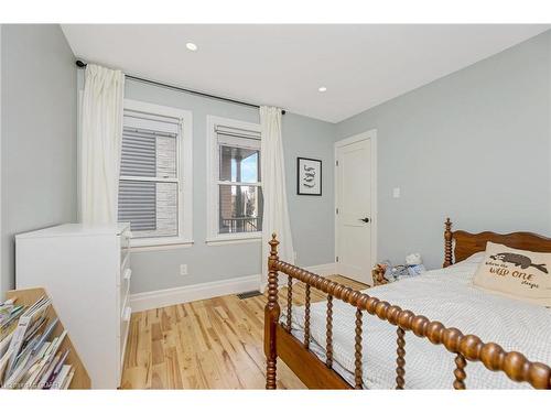 302 Kathleen Street, Guelph, ON - Indoor Photo Showing Bedroom