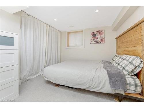 302 Kathleen Street, Guelph, ON - Indoor Photo Showing Bedroom