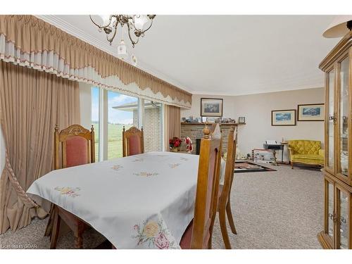 9110 10 Line, Halton Hills, ON - Indoor Photo Showing Dining Room