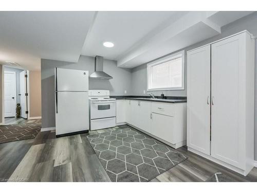 89 Law Drive, Guelph, ON - Indoor Photo Showing Kitchen