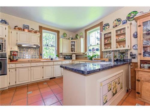 935 Scotland Street, Fergus, ON - Indoor Photo Showing Kitchen