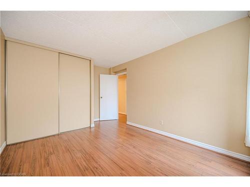 608-22 Marilyn Drive, Guelph, ON - Indoor Photo Showing Other Room