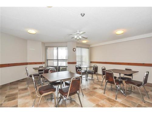 608-22 Marilyn Drive, Guelph, ON - Indoor Photo Showing Dining Room