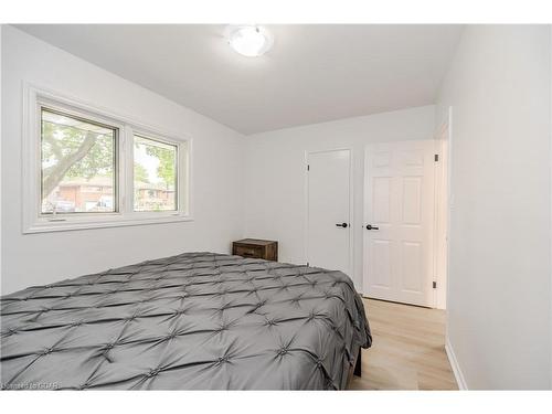 142 Renfield Street, Guelph, ON - Indoor Photo Showing Bedroom