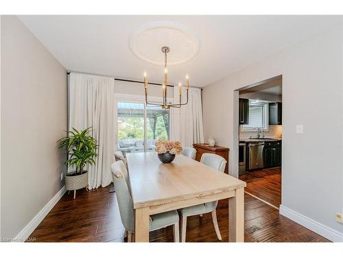 4 Canary Court, Elmira, ON - Indoor Photo Showing Dining Room