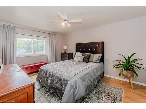 4 Canary Court, Elmira, ON - Indoor Photo Showing Bedroom