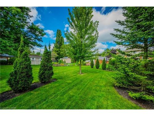 4 Canary Court, Elmira, ON - Outdoor