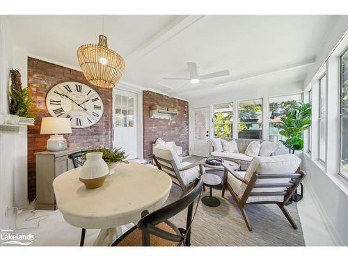 53 Kimberley Avenue, Bracebridge, ON - Indoor Photo Showing Dining Room