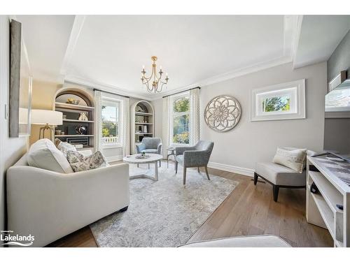 53 Kimberley Avenue, Bracebridge, ON - Indoor Photo Showing Living Room