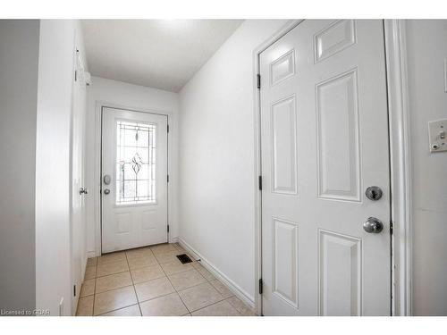 10-20 Shackleton Drive, Guelph, ON - Indoor Photo Showing Other Room