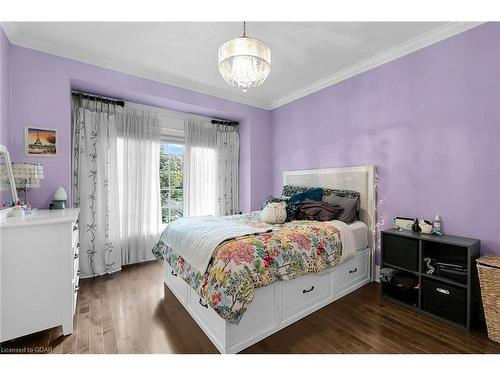 7 Fox Run Drive, Puslinch, ON - Indoor Photo Showing Bedroom