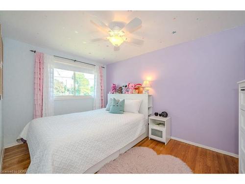 95 Balmoral Drive, Guelph, ON - Indoor Photo Showing Bedroom