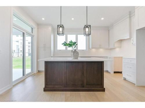 161 Jack'S Way, Mount Forest, ON - Indoor Photo Showing Kitchen