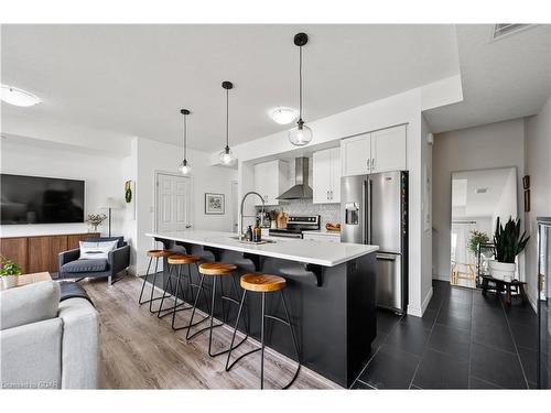 45-39 Kay Crescent Crescent, Guelph, ON - Indoor Photo Showing Kitchen With Stainless Steel Kitchen With Upgraded Kitchen