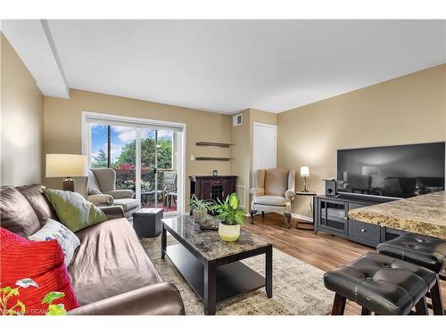 204-345 Fisher Mills Road, Cambridge, ON - Indoor Photo Showing Living Room