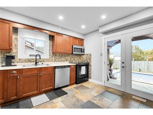 11 Tanager Drive, Guelph, ON - Indoor Photo Showing Kitchen With Double Sink