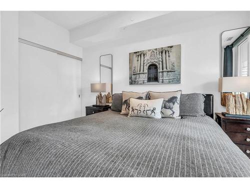 910-15 Lower Jarvis Street, Toronto, ON - Indoor Photo Showing Bedroom