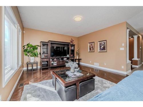 6 Westra Drive, Guelph, ON - Indoor Photo Showing Living Room