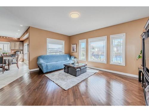 6 Westra Drive, Guelph, ON - Indoor Photo Showing Living Room