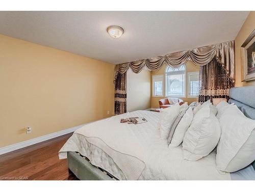 6 Westra Drive, Guelph, ON - Indoor Photo Showing Bedroom