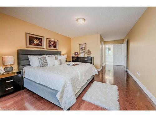 6 Westra Drive, Guelph, ON - Indoor Photo Showing Bedroom