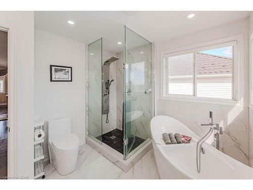 6 Westra Drive, Guelph, ON - Indoor Photo Showing Bathroom