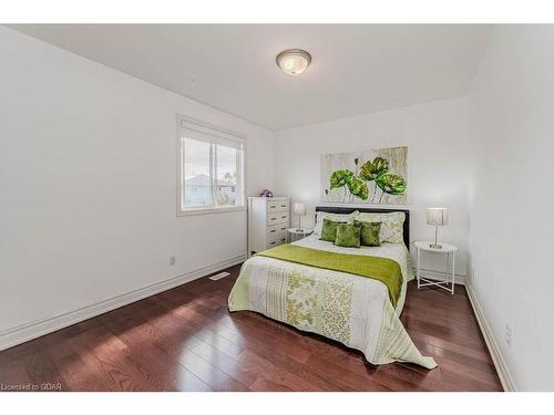 6 Westra Drive, Guelph, ON - Indoor Photo Showing Bedroom