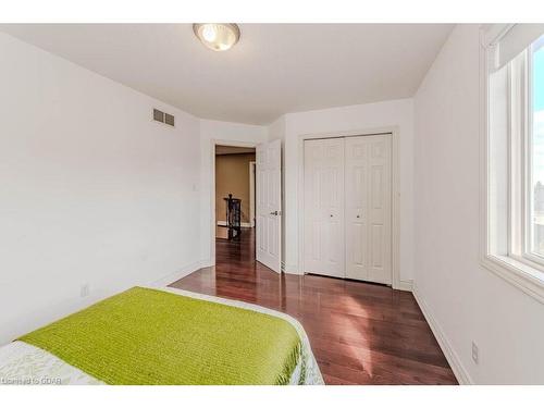 6 Westra Drive, Guelph, ON - Indoor Photo Showing Bedroom