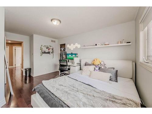 6 Westra Drive, Guelph, ON - Indoor Photo Showing Bedroom