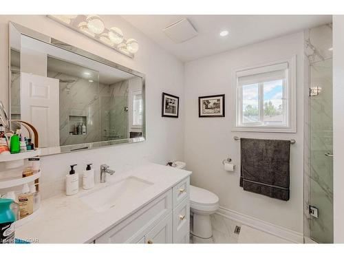 6 Westra Drive, Guelph, ON - Indoor Photo Showing Bathroom