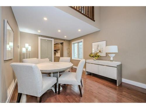 6 Cummings Court, Guelph, ON - Indoor Photo Showing Dining Room