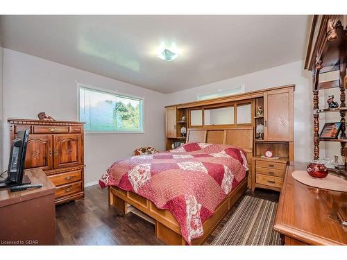 403115 Grey Road 4, West Grey, ON - Indoor Photo Showing Bedroom