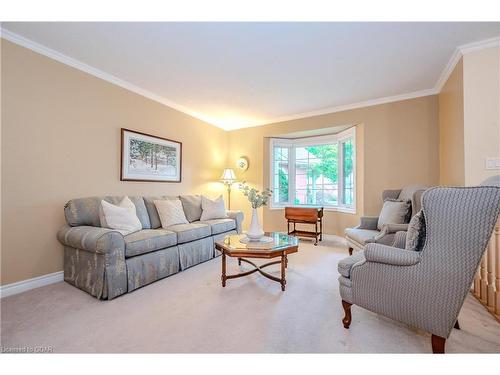 14 Sprucehaven Court, Guelph, ON - Indoor Photo Showing Living Room