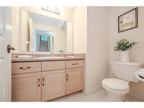 14 Sprucehaven Court, Guelph, ON - Indoor Photo Showing Bathroom