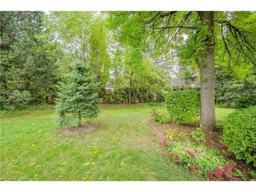 14 Sprucehaven Court, Guelph, ON - Outdoor