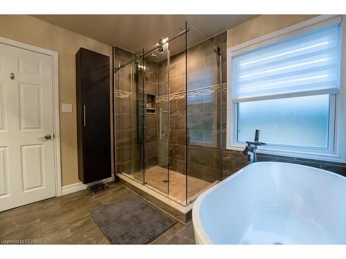 65 Kensington Street, Guelph, ON - Indoor Photo Showing Bathroom