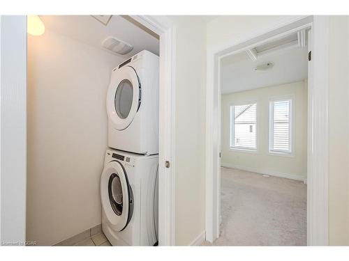 256 Law Drive, Guelph, ON - Indoor Photo Showing Laundry Room