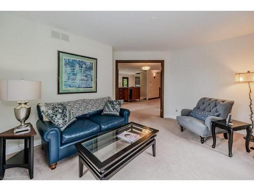 7456 Wellington Road 51 Road, Guelph, ON - Indoor Photo Showing Living Room