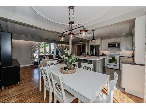 49 Strathcona Crescent, Kitchener, ON - Indoor Photo Showing Dining Room