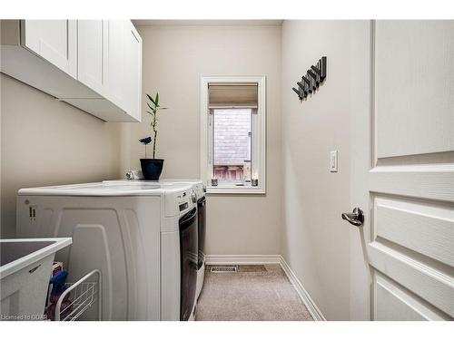 68 Roselawn Crescent, Welland, ON - Indoor Photo Showing Laundry Room