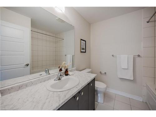 115 Eva Drive, Breslau, ON - Indoor Photo Showing Bathroom