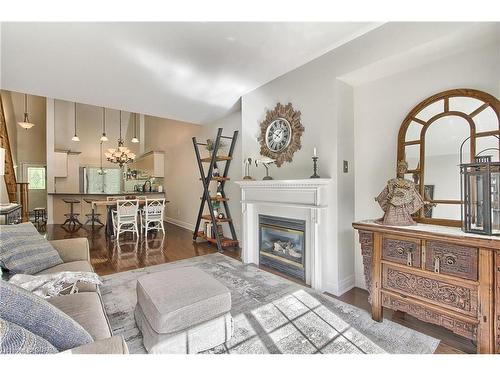 36-372 Terry Carter Crescent, Newmarket, ON - Indoor Photo Showing Living Room With Fireplace