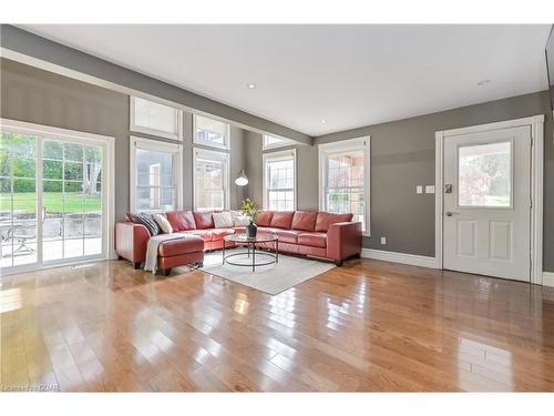 459 Geddes Street, Elora, ON - Indoor Photo Showing Living Room