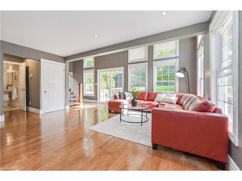 459 Geddes Street, Elora, ON - Indoor Photo Showing Living Room