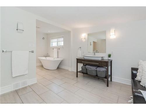 459 Geddes Street, Elora, ON - Indoor Photo Showing Bathroom