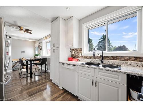 231 Chambers Crescent, Fergus, ON - Indoor Photo Showing Kitchen With Double Sink